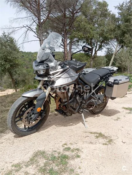 Triumph Tiger 800 XRT – Vista 20