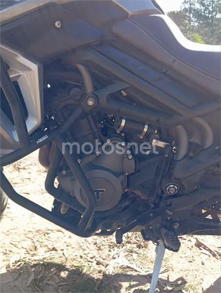 Triumph Tiger 800 XRT – Vista 10