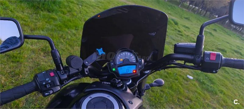 Kawasaki Vulcan S – Vista 3