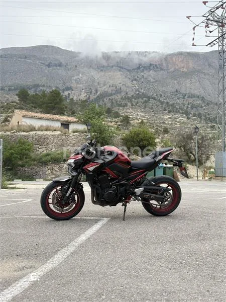 Kawasaki Z 900 – Vista 7