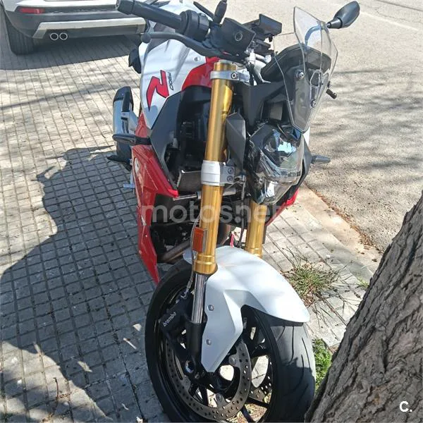 BMW F 900 R – Vista 2