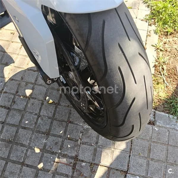 BMW F 900 R – Vista 5