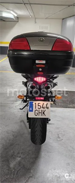 Yamaha FZ6 S S2 – Vista 4