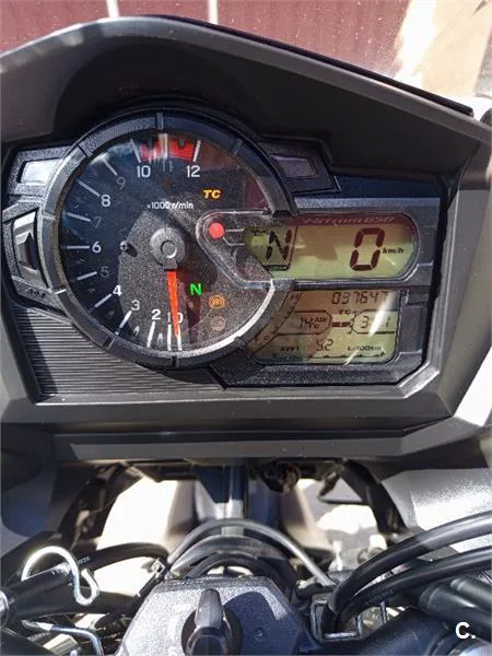 Suzuki V-Strom 650 XT – Vista 4