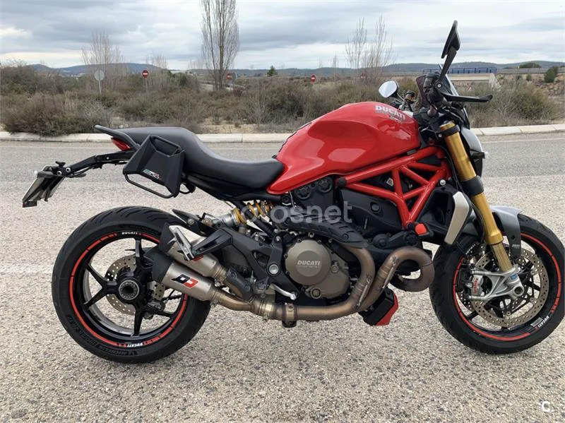 Ducati Monster 1200 S – Vista 4