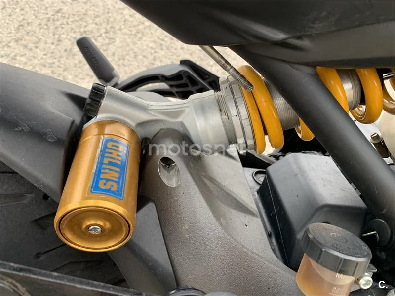 Ducati Monster 1200 S – Vista 7