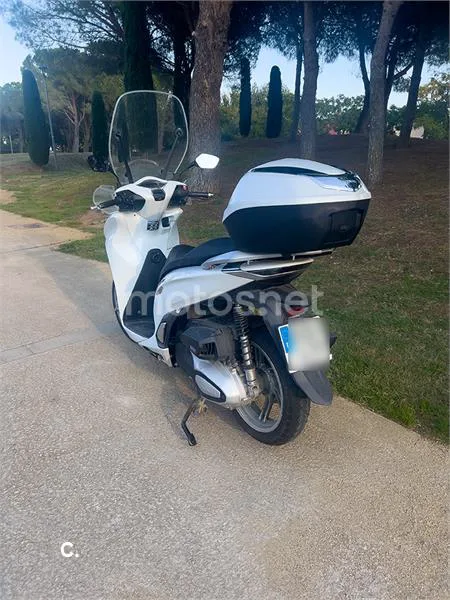 Honda SH350i – Vista 3