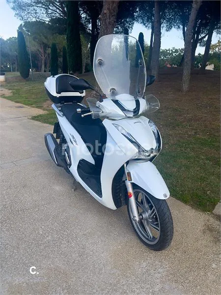 Honda SH350i – Vista 8