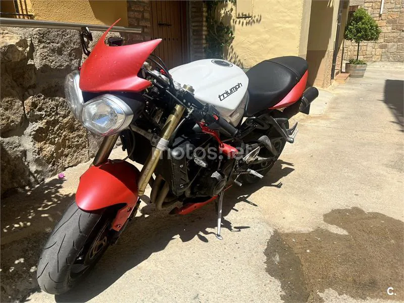 Triumph Street Triple – Vista 3