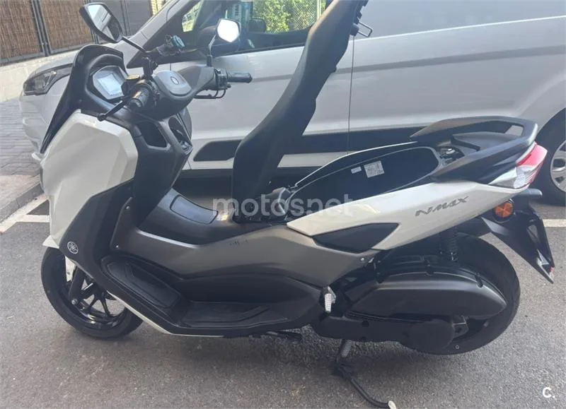 Yamaha NMAX – Vista 3