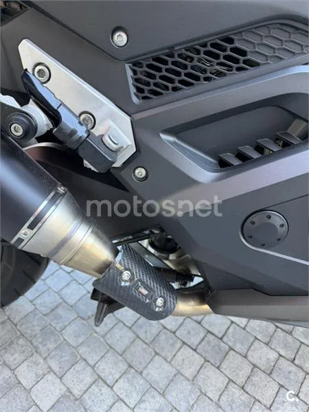 Honda Forza 750 – Vista 6