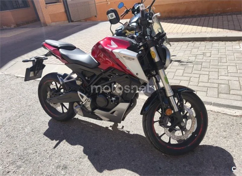 Honda CB 125 R – Vista 4