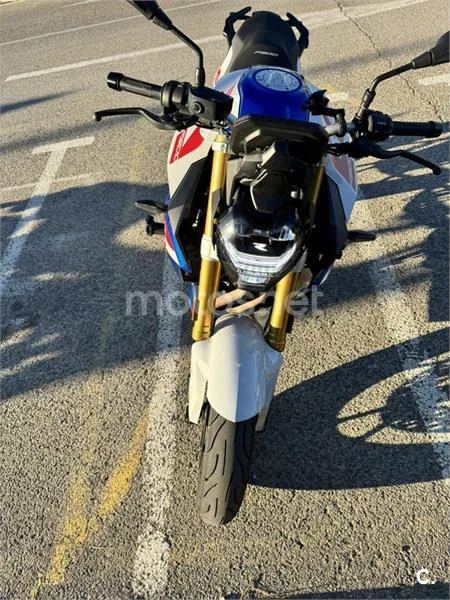 BMW F 900 R – Vista 2