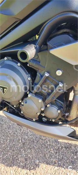 Triumph Street Triple – Vista 4