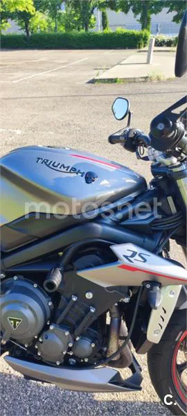 Triumph Street Triple – Vista 6