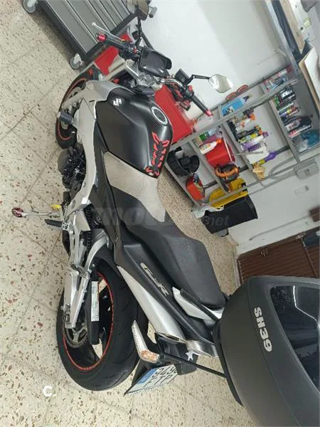 Suzuki GSR 600 – Vista 7