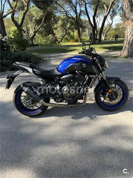 Yamaha MT-07 – Vista 8