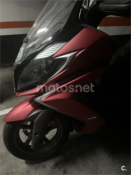 Kymco Super Dink 350i – Vista 3