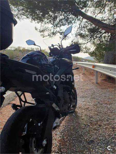 Kawasaki Versys – Vista 5