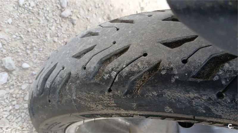 Suzuki V-Strom 650 – Vista 8