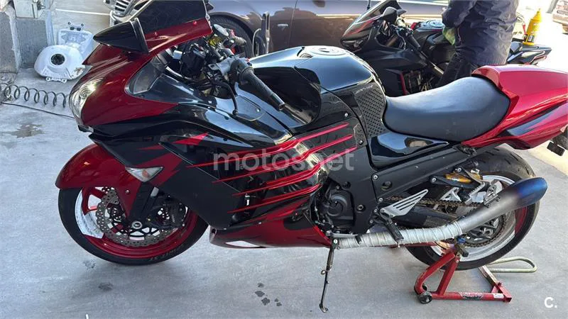 Kawasaki ZZR 1400 – Vista 3