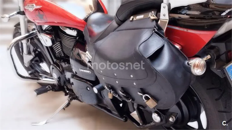 Suzuki Intruder M800 – Vista 6