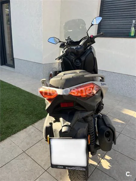 Yamaha XMAX 300 – Vista 6