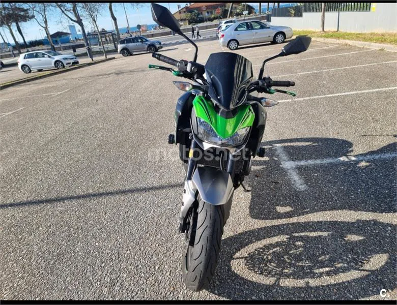 Kawasaki Z 900 – Vista 3