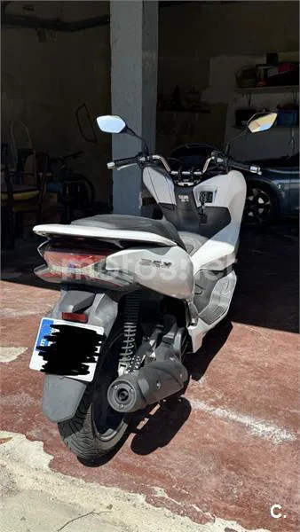 Honda PCX 125 – Vista 3