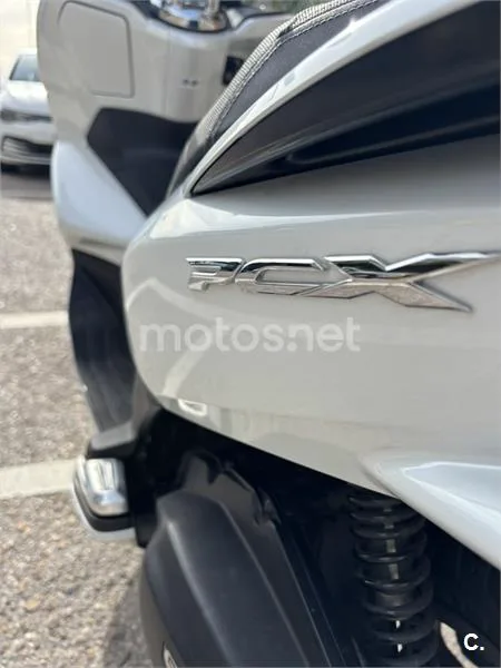 Honda PCX 125 – Vista 5