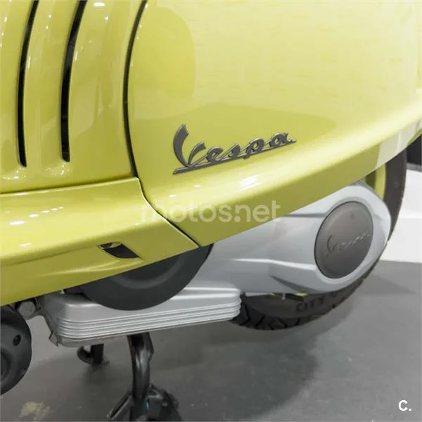 Vespa 946 10º Aniversario – Vista 30