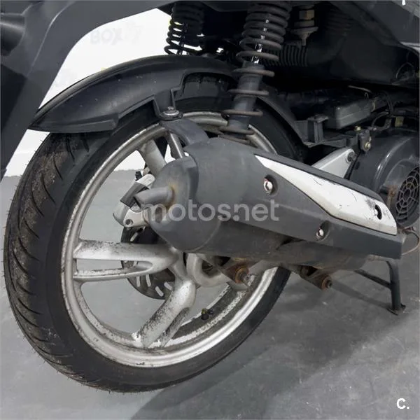 Peugeot Tweet 125 – Vista 13
