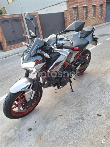 Kawasaki Z900RS – Vista 5