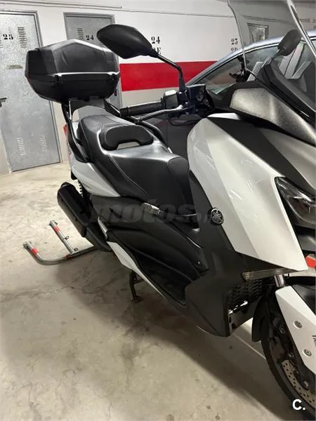 Yamaha XMAX 300 – Vista 5