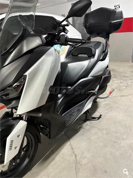 Yamaha XMAX 300 – Vista 6