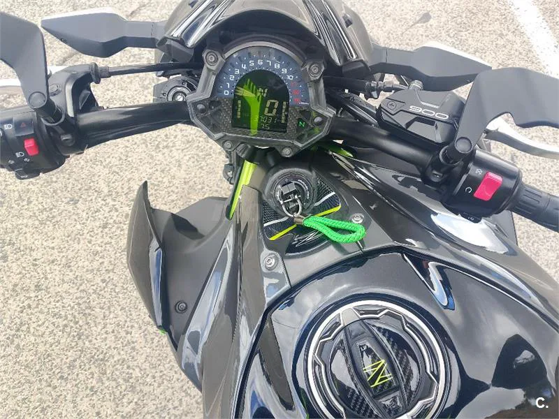 Kawasaki Z 900 – Vista 3