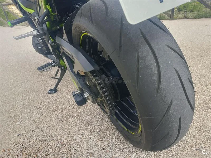 Kawasaki Z 900 – Vista 7