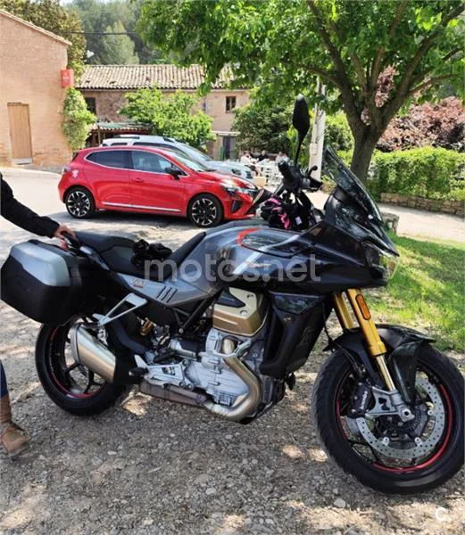 Moto Guzzi V100 Mandello – Vista 2