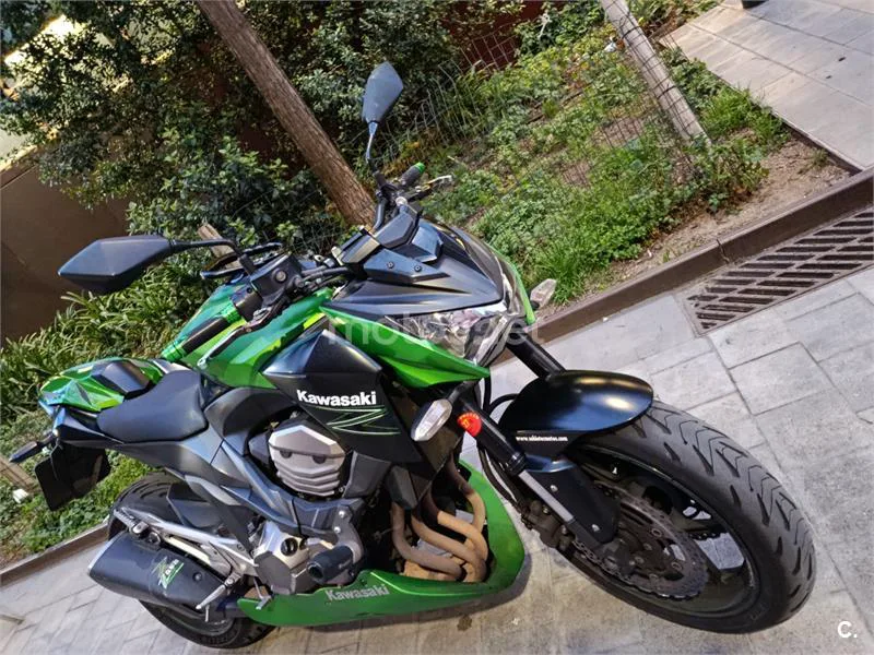 Kawasaki Z800 – Vista 3