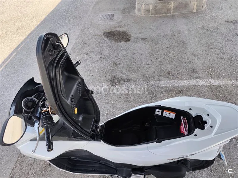 Honda PCX 125 – Vista 7