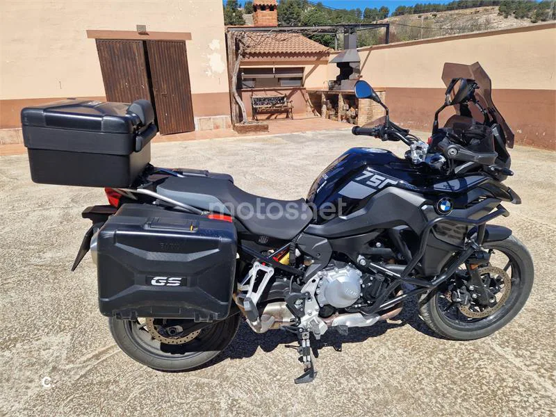 BMW F 750 – Vista 17