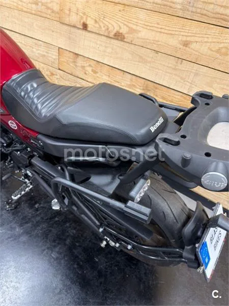 Benelli Leoncino 500 – Vista 22