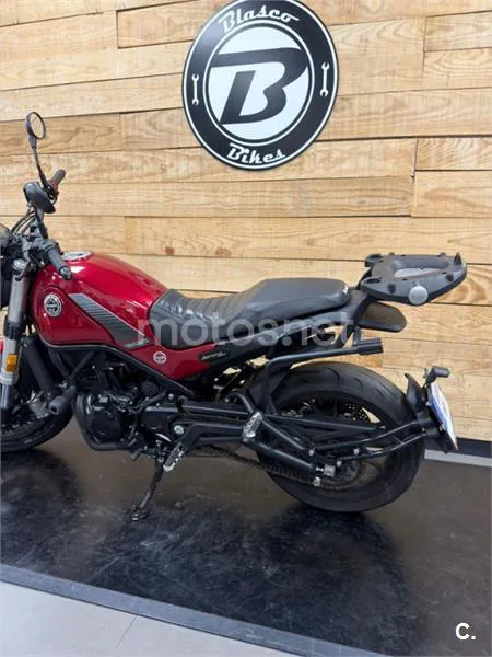 Benelli Leoncino 500 – Vista 23