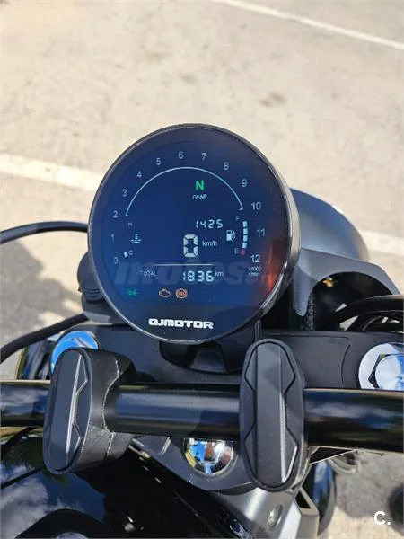 QJ Motor SRV 125 – Vista 5