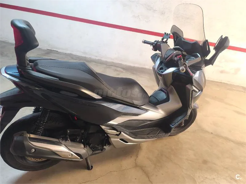 Honda Forza – Vista 9