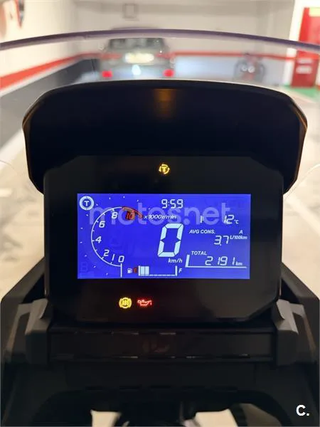 Honda ADV 350 – Vista 5