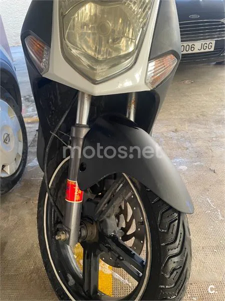 Kymco Agility City 125 – Vista 2