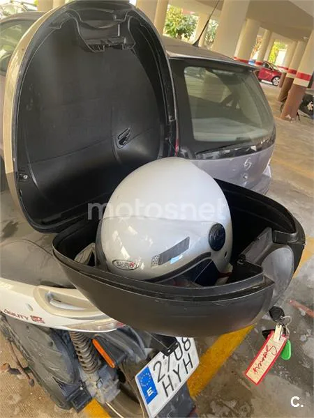 Kymco Agility City 125 – Vista 10