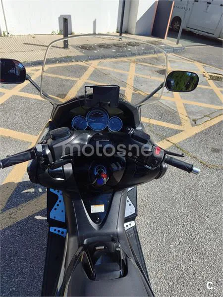 Yamaha TMAX 500 – Vista 12