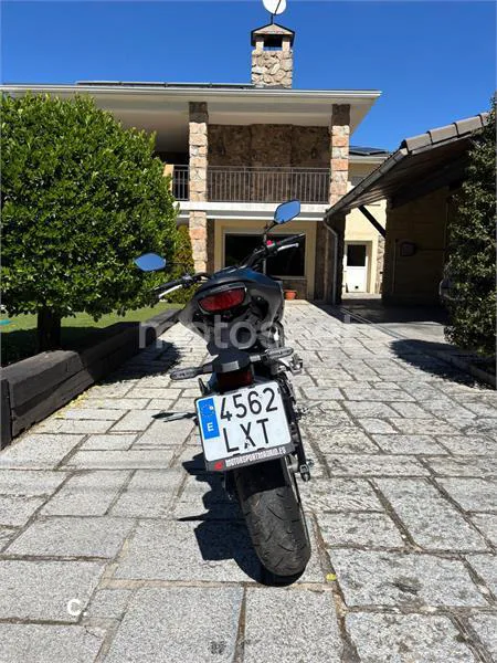 Honda CB 125 R – Vista 3